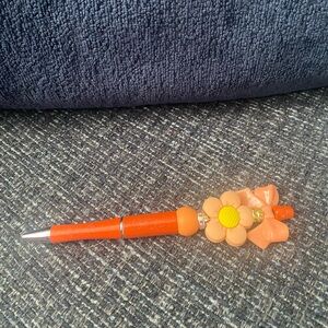 Orange Bow & Flower Pen 🧡